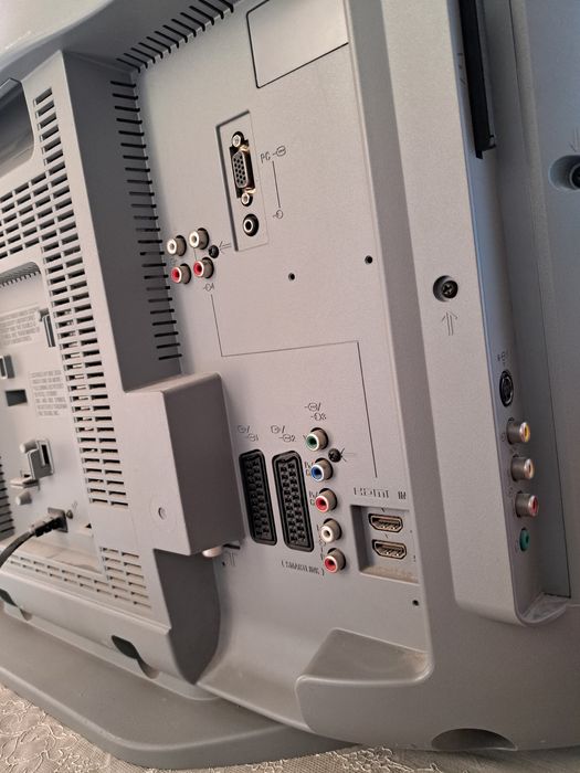 Телевизор Sony 66  см