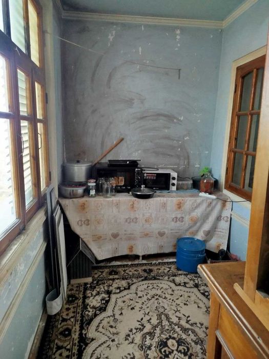 Продается квартира в Яшнабадском районе Тузель 4-х комнат 4-этаже 98м2