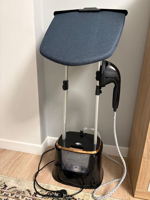 Продается паровой утюг