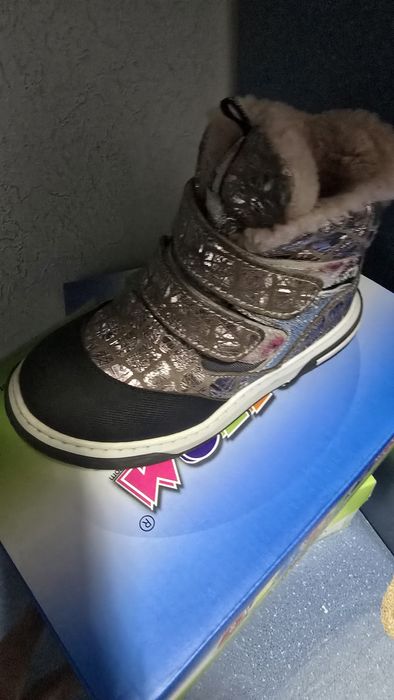 Зимние ботинки  Bebetom в идеальном состоянии