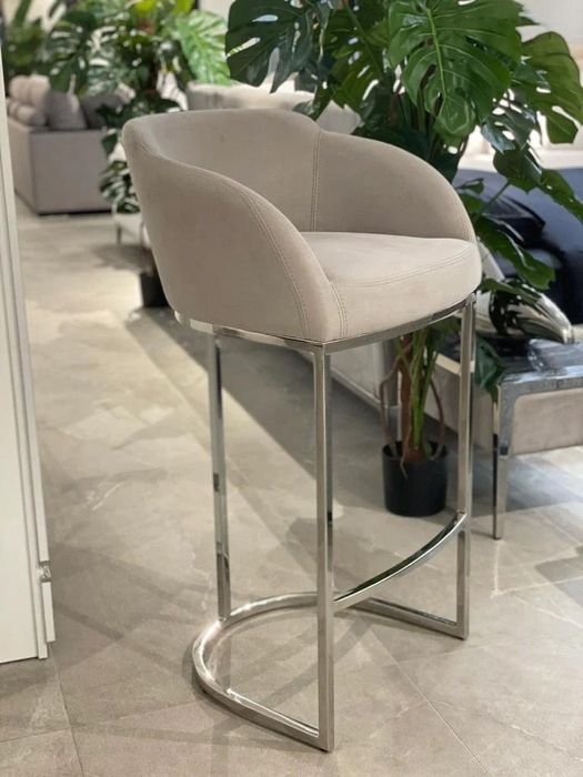 Стулья барные новые