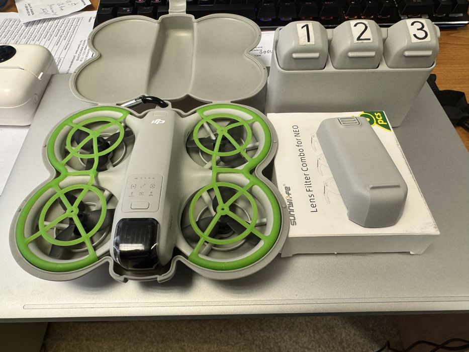 Dji neo 1 хибриден малък дрон