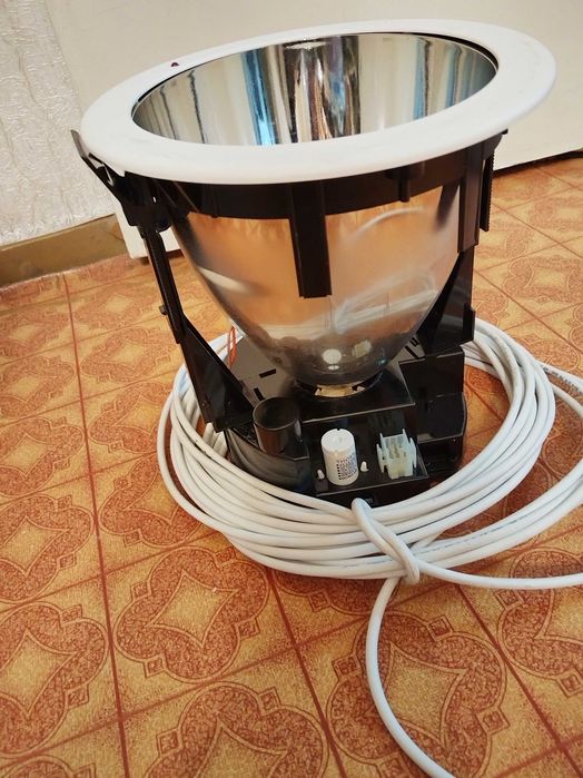 Аварийный светильник