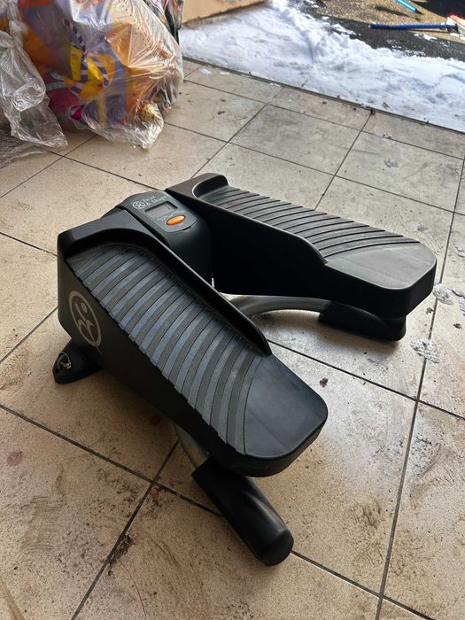 Mini stepper fitness cu display – aparat exerciții acasă