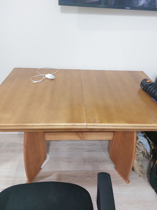 Продам стол в отличном состоянии