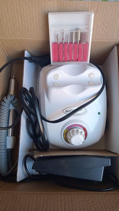 Аппарат для маникюра ,фризер.