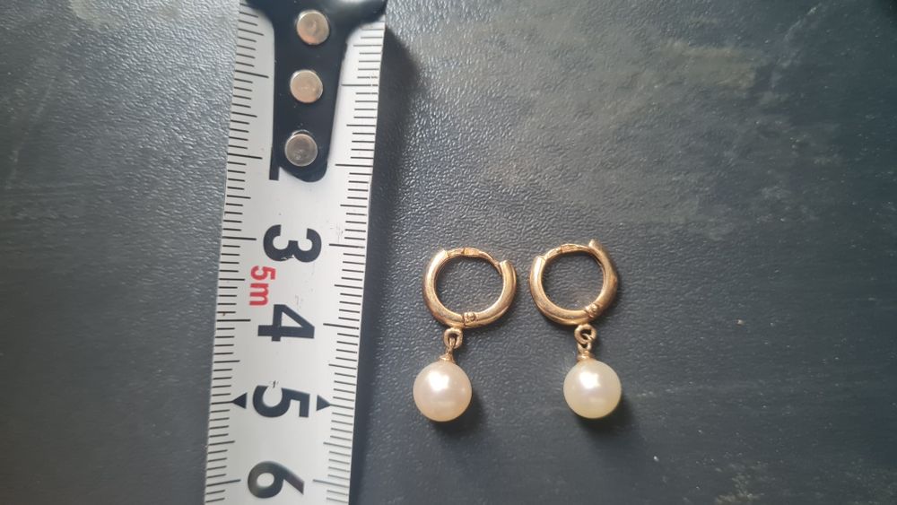 Золотые серьги с жемчугом