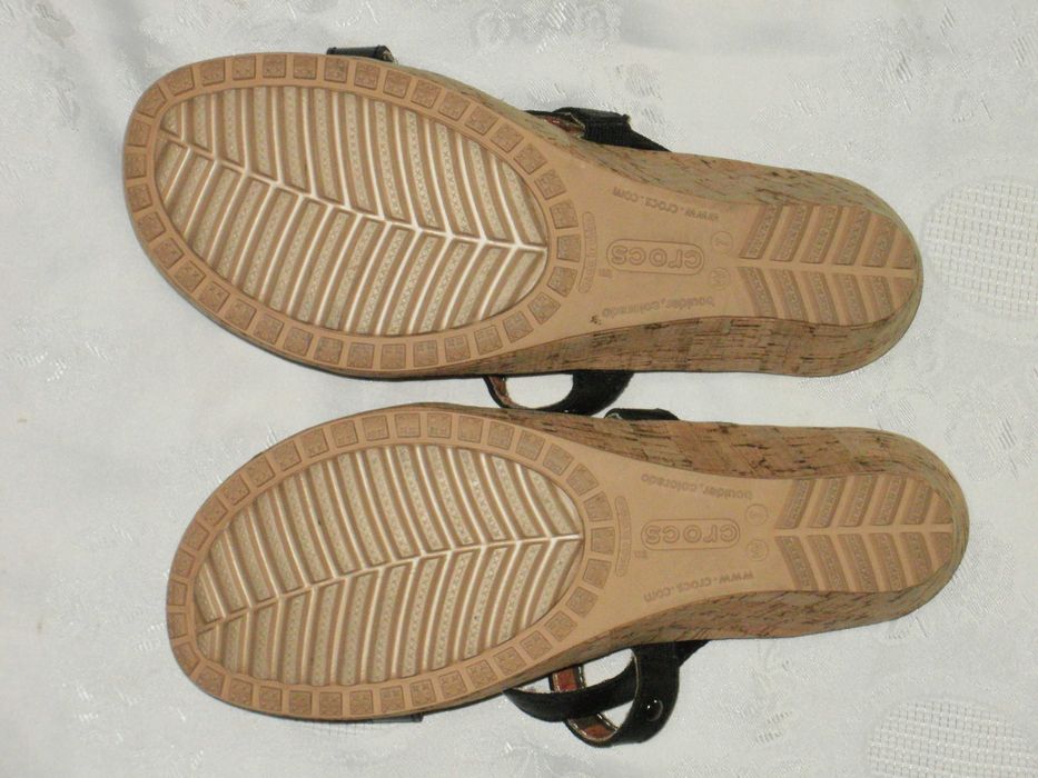 CROCS оригинални дамски нови естествена кожа 38
