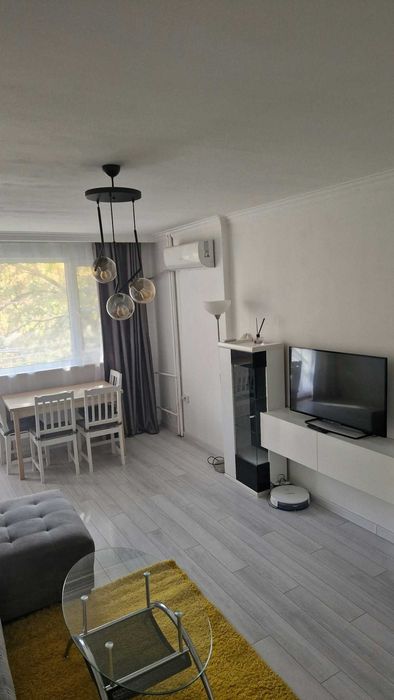 Дава се под наем Тристаен апартамент в София, Красна поляна 3 - 70 кв.м за 700 € - Снимка #1