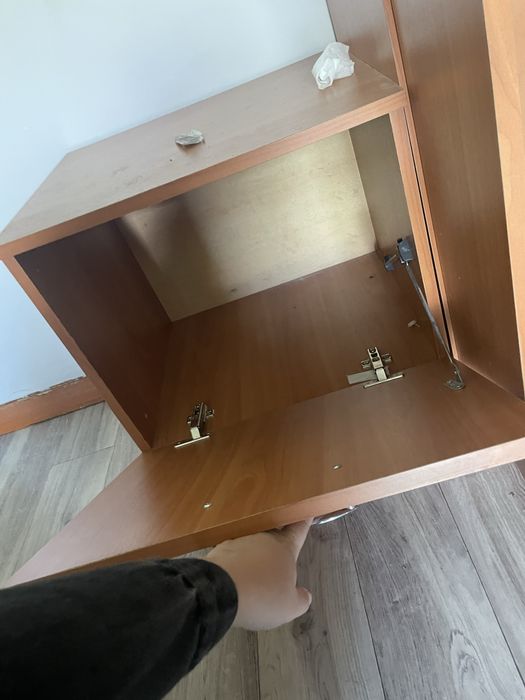 Срочно прододаем!!! Прихожный шкаф.