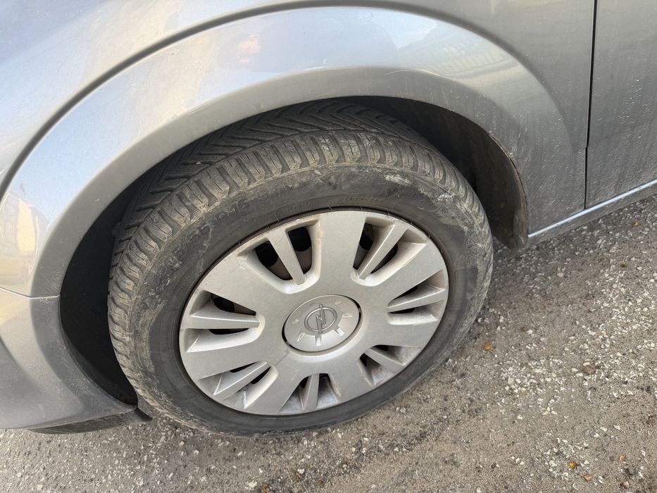 Opel Astra 1.6 бензин