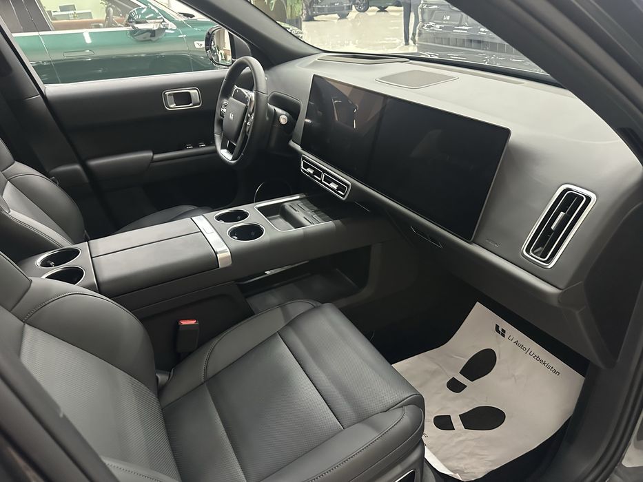 Lixiang 9 ultra 1412km full 2025