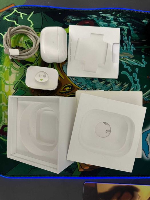 Продам Б/у AirPods 2 Pro Оригинальные