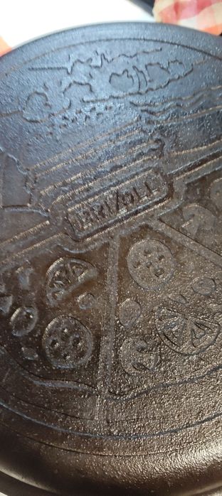 Чугунена тенджера