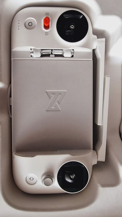 Vand drona ce filmeaza in 4k