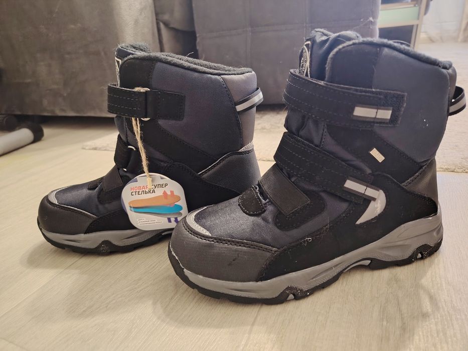 Продам детские зимние ботинки