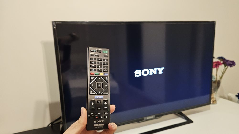 TV Sony Model: KDL-40R450C