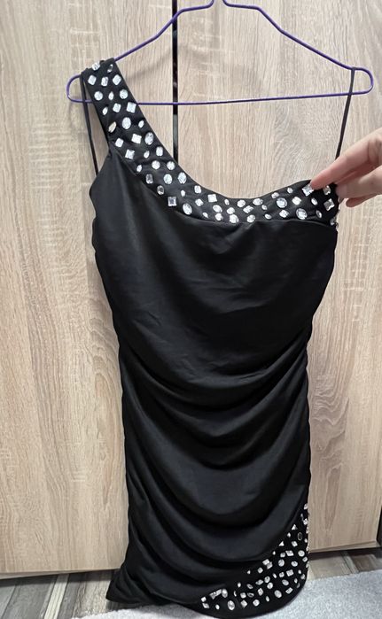 Rochita neagra simpla