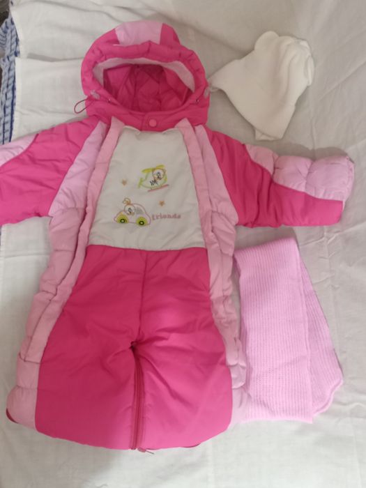 Продам пуховик комбинезон