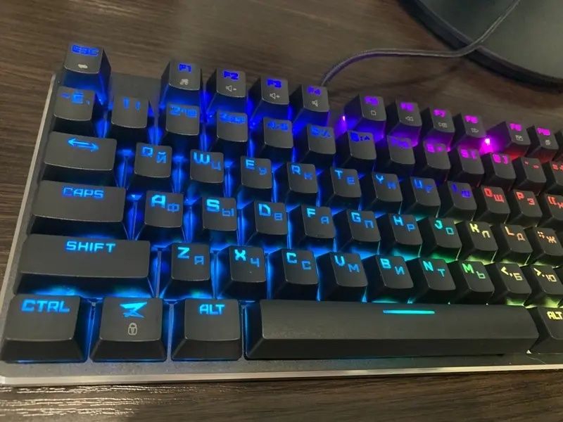 Механическая клавиатура RGB
