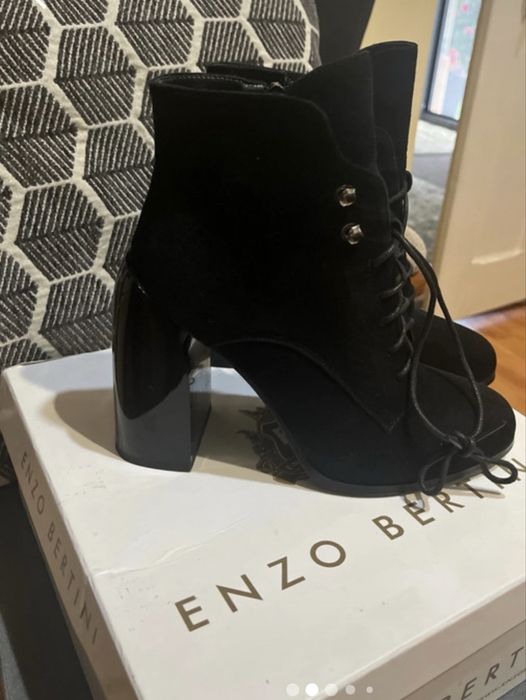 Ghete piele intoarsa  38, Enzo Bertini