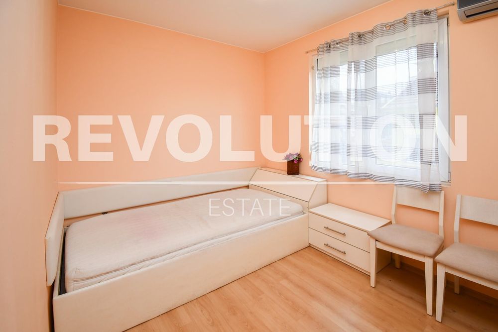 Дава се под наем Двустаен апартамент в София, Зона Б-5 - 55 кв.м за 562 € - Снимка #3