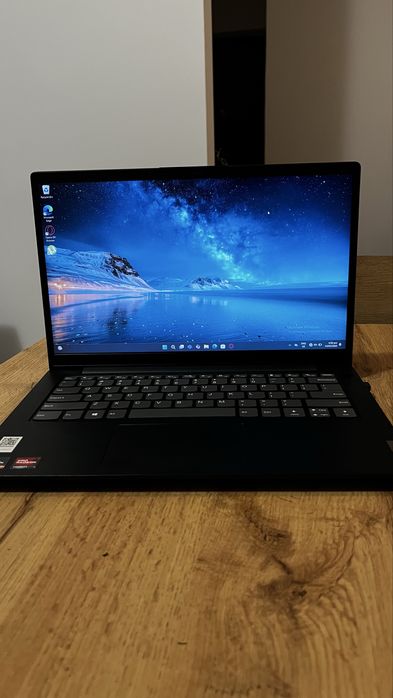 Laptop lenovo V14 G2 ALC, ryzen 7, 16 GB RAM