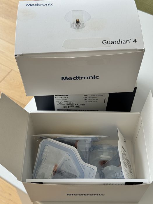 Vand senzori Medtronic Guardian 4 (4 buc sigilați)
