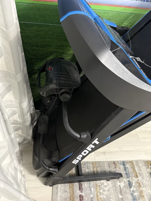 беговая дорожка.