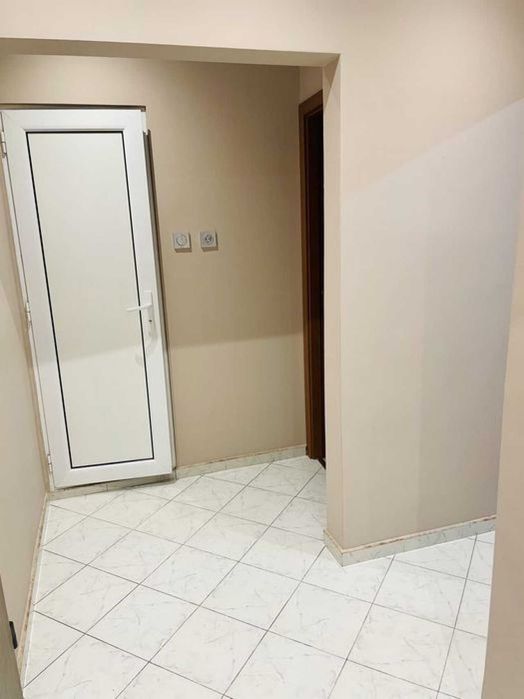 Продава се Двустаен апартамент в Пловдив, Изгрев - 64 кв.м за 1016 €/кв.м - Снимка #17