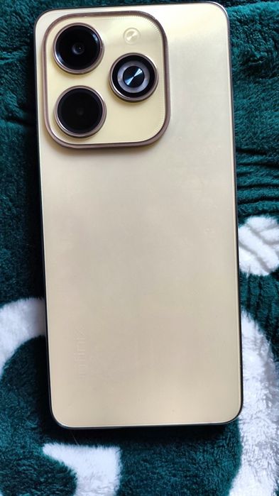 Infinix Hot 40i. 128gb