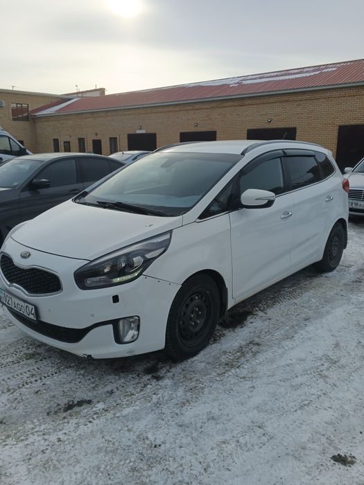 Киа каренс продам