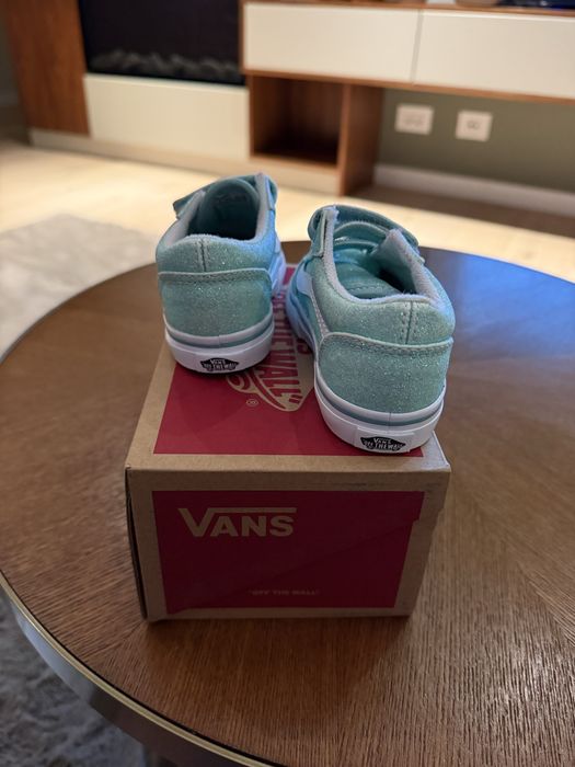 Adidasi fetite Nike, Puma, Vans