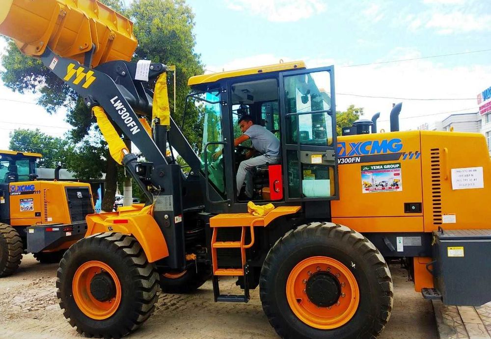 Продаётся Фронтальный Погрузчик XCMG LW300FN сотилади, ками бор