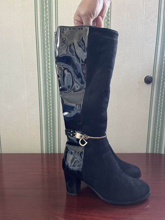 Женские сапоги