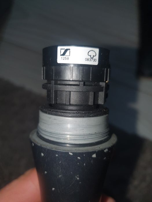 Microfon sennheiser e845s și e835s