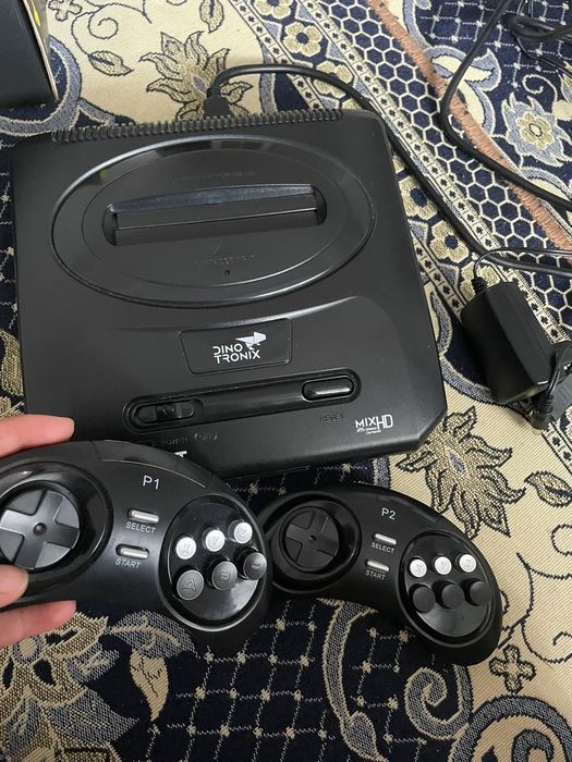 Продам игровую приставку