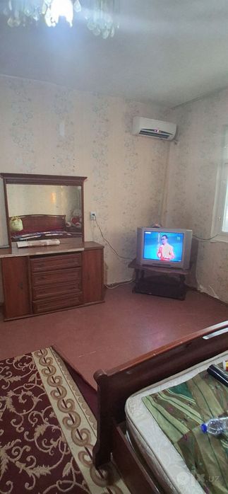 Продаю квартиру Яшнабадский р-он Авиасозлар-1. 1-ком 42м2. 2-этаж 9-эт