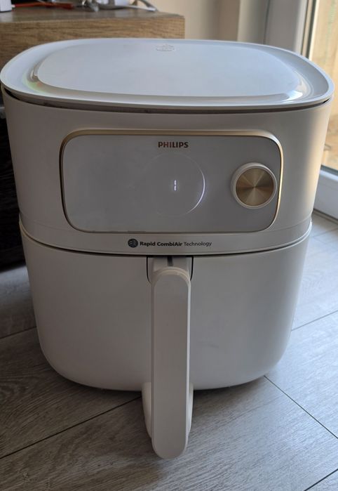 Еър фраер Philips HD 9876 2200w