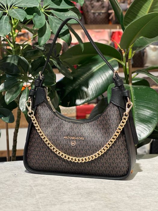 Geanta Michael Kors Noua !!! Dimensiuni 25/14 !!!