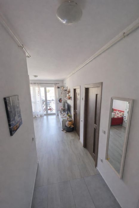 Inchiriez apartament
