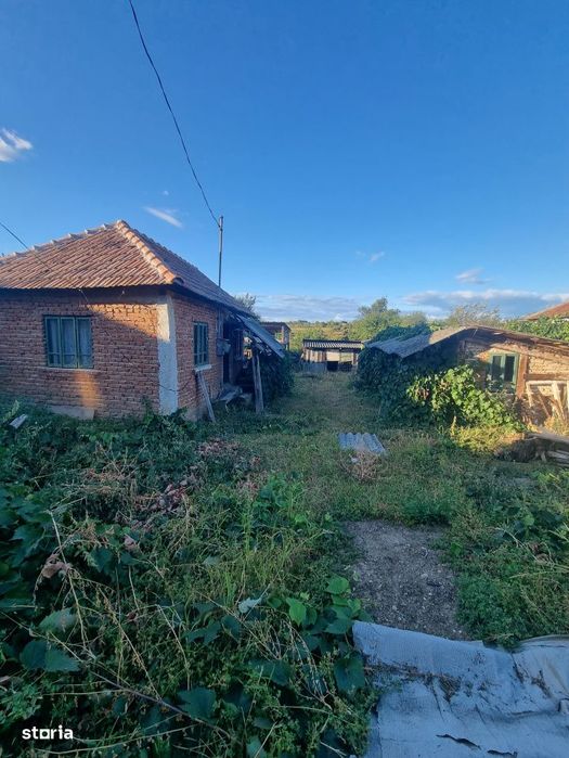 Teren intravilan , 1100mp , front 12,60 m , intrare Filiasi