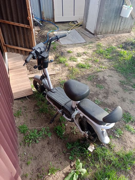 Электроскутер продам НЕ НАХОДУ