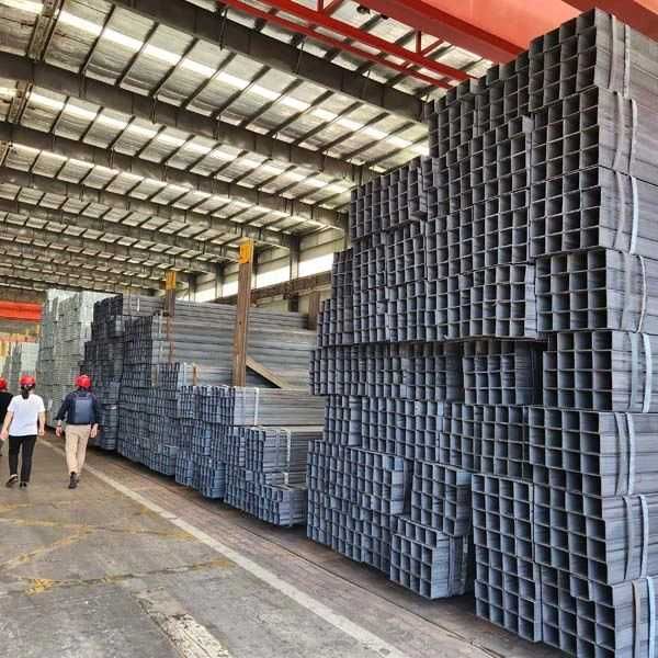 Труба квадратный металлическая доступен во всех размерах.