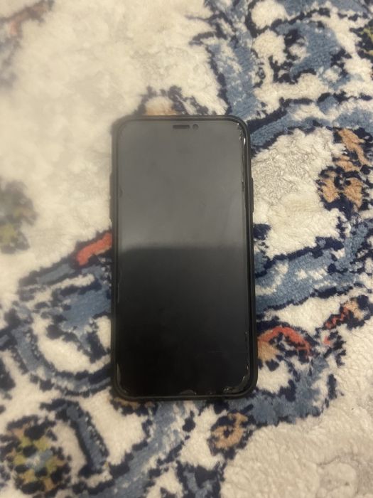 Продам Айфон X