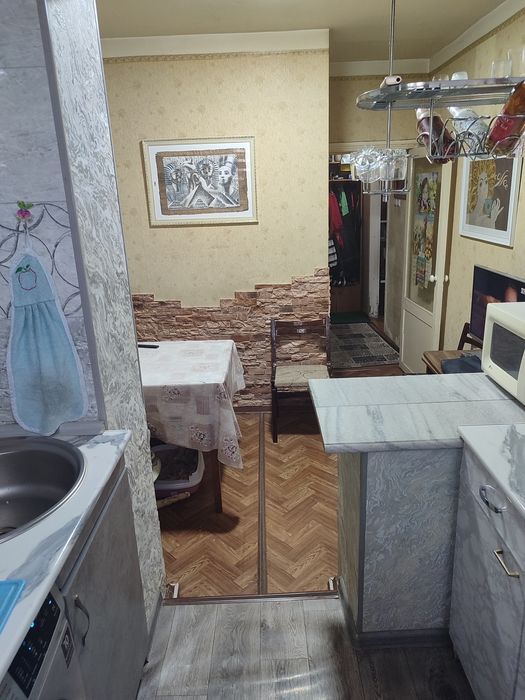 Метро Чиланзар Наккошлык 1в2/1/4 балкон 2*6