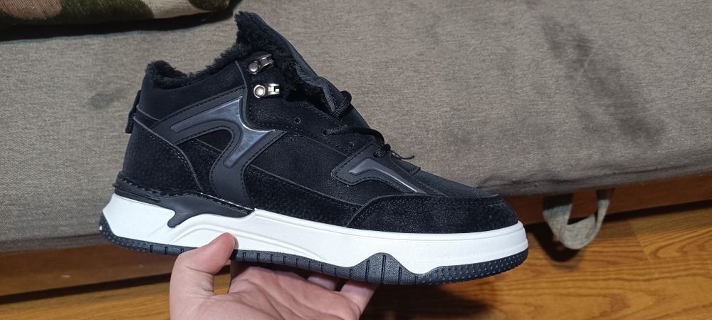 кроссовки зимние