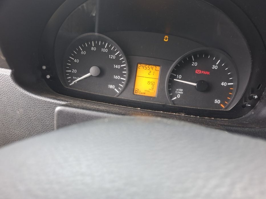 Mercedes Benz Sprinter.