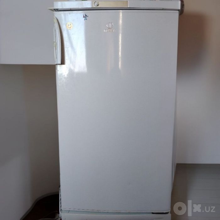 Muzlatgich indesit holati yangi