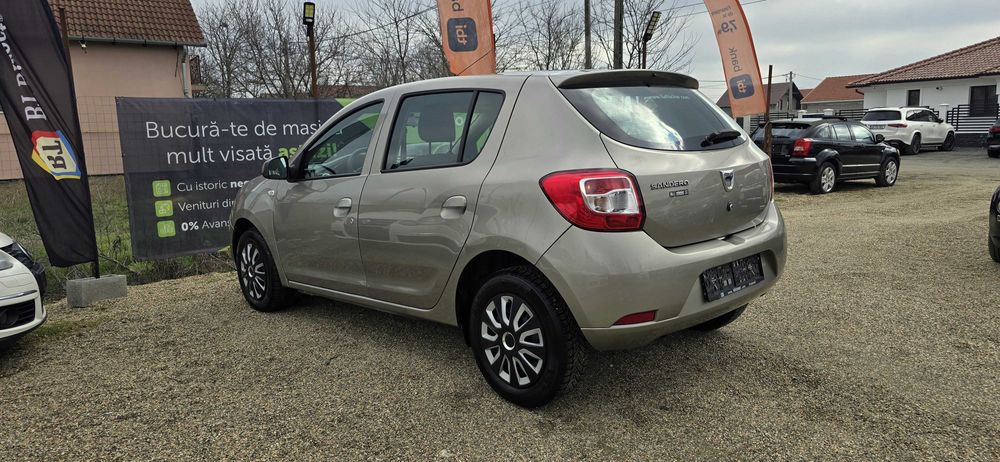 RATE doar cu buletinul AVANS 0 & CASH Garantie Dacia Sandero an 2013 motor 0,900 cm3 benzina 90 c,p euro 5 carte service clima